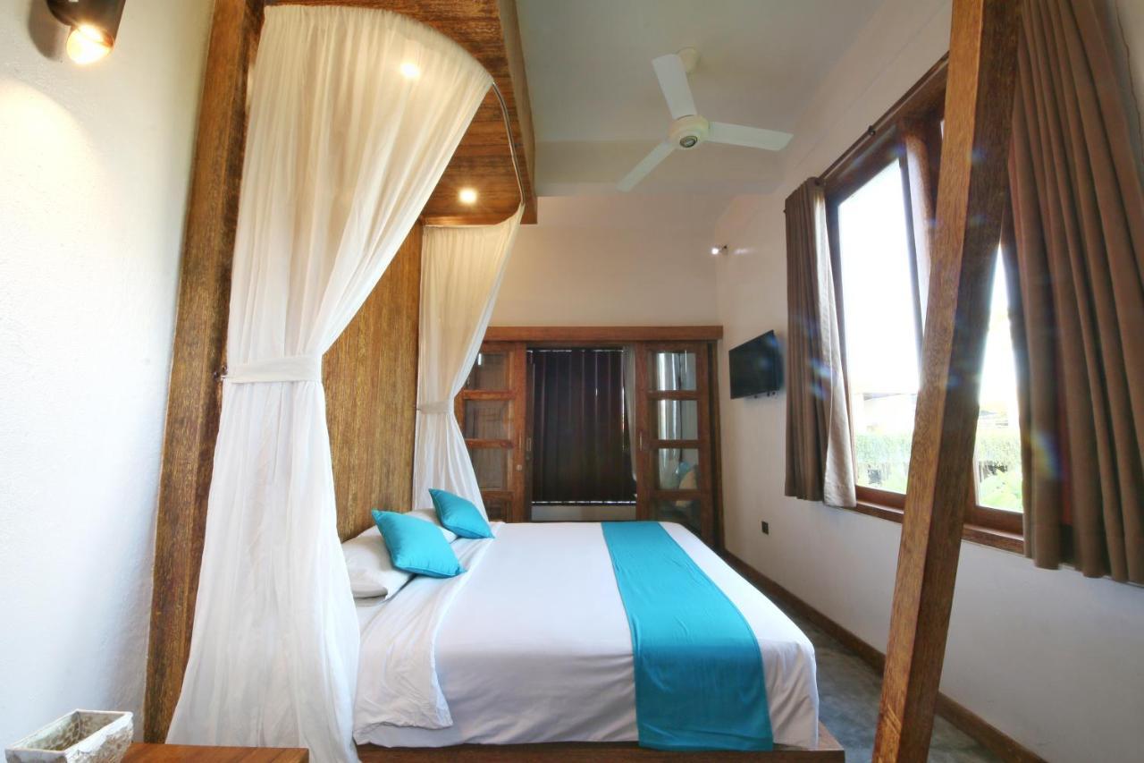 Echoland Boutique Bed And Breakfast เกอโรโบกัน ภายนอก รูปภาพ