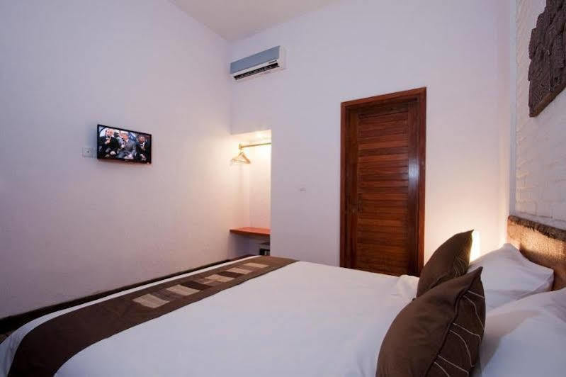 Echoland Boutique Bed And Breakfast เกอโรโบกัน ภายนอก รูปภาพ